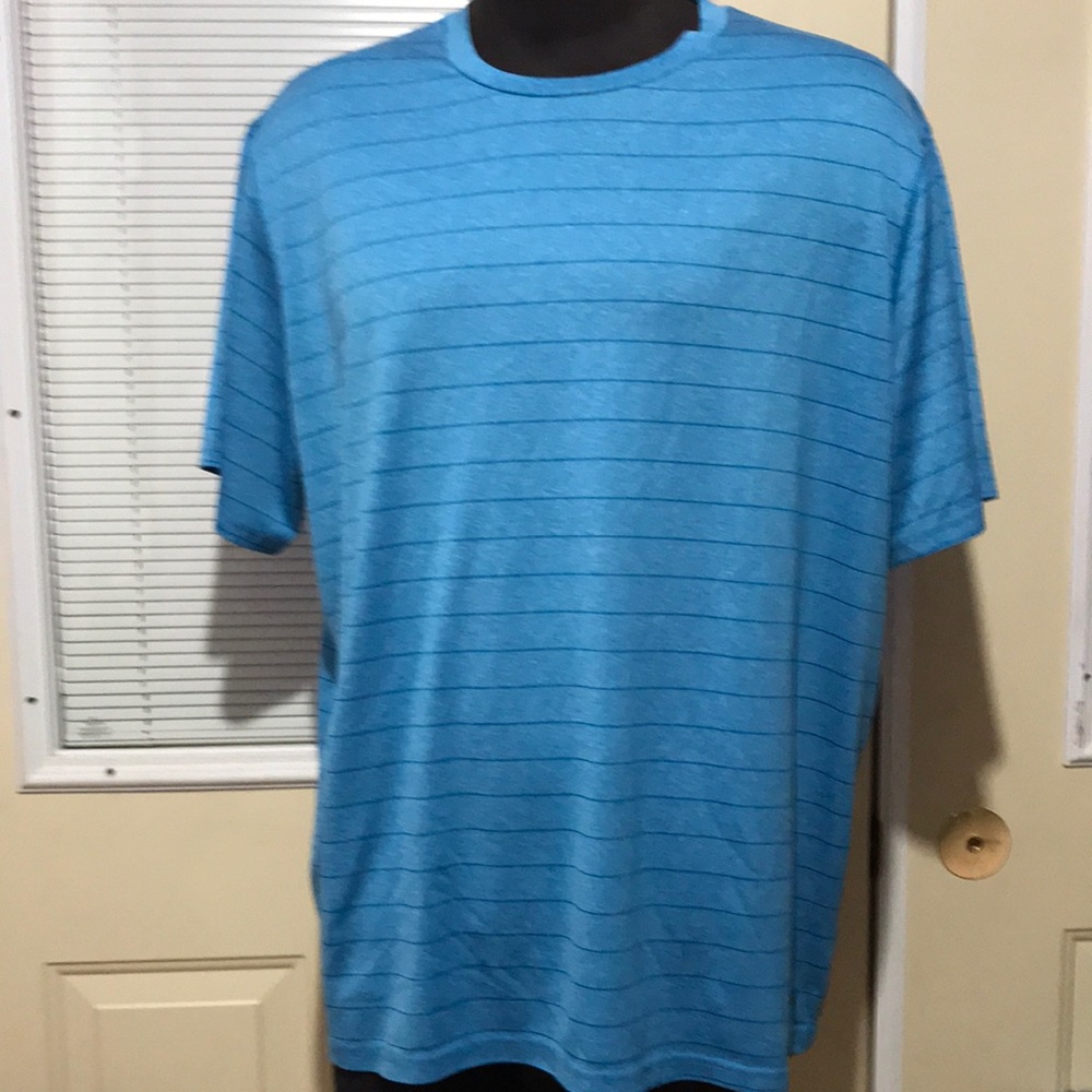 Men’s Champion shirt